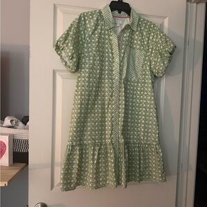 Crown & Ivy Green and Pink Patterned Dress XS